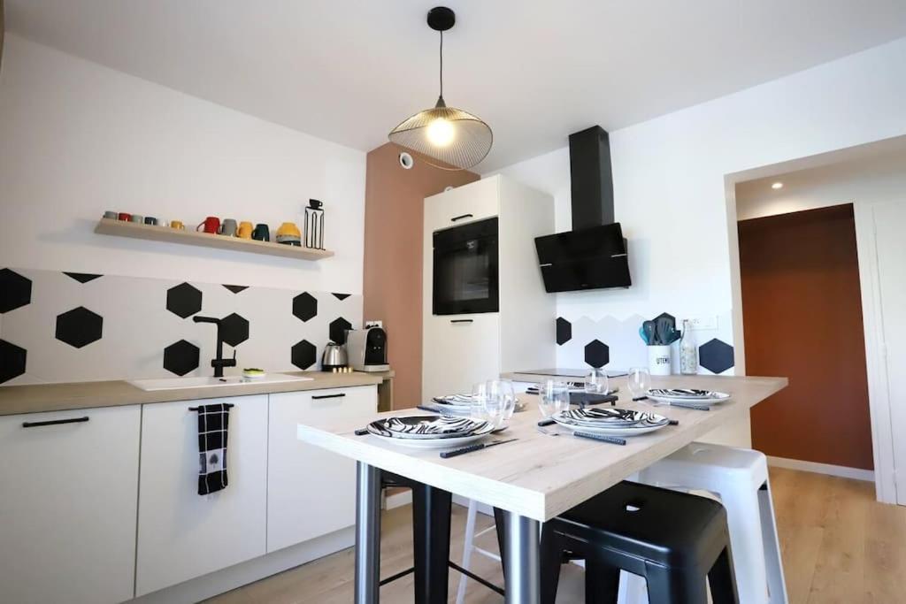 Apartamento Annecy A 2 Pas Du Lac Ste Bernadette Exterior foto